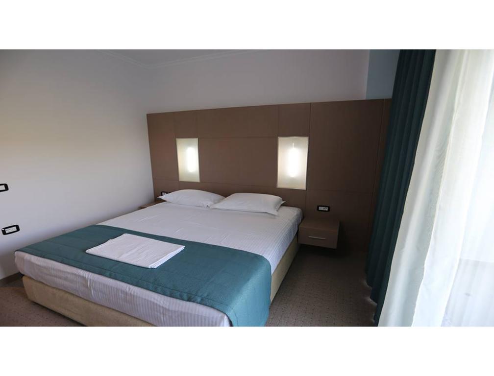 Hotel Voloreka Tushemisht Room photo
